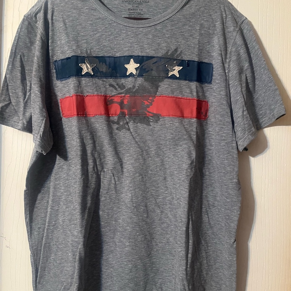 Gray Short Sleeve Tee with Star Design